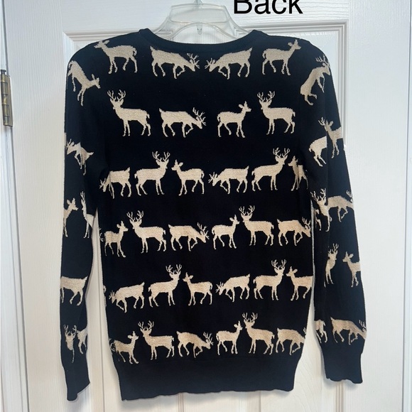 Forever 21 gold deer/reindeer sweater for Winter/Christmas/Holidays - Picture 3 of 5
